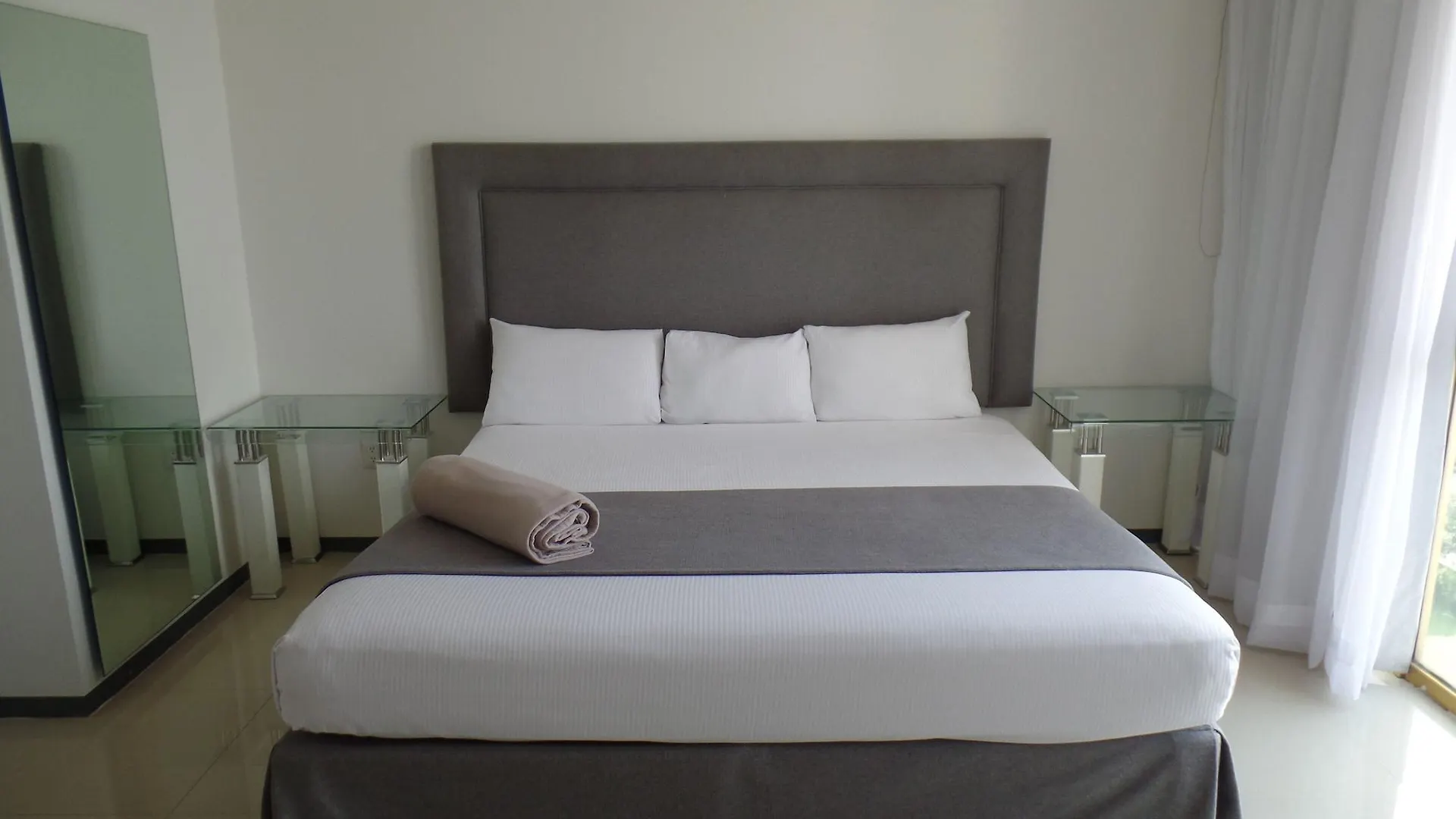 Hotel Suites Bernini Guadalajara