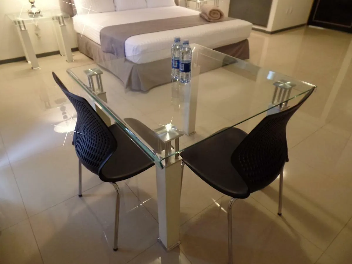Hotel Suites Bernini Guadalajara