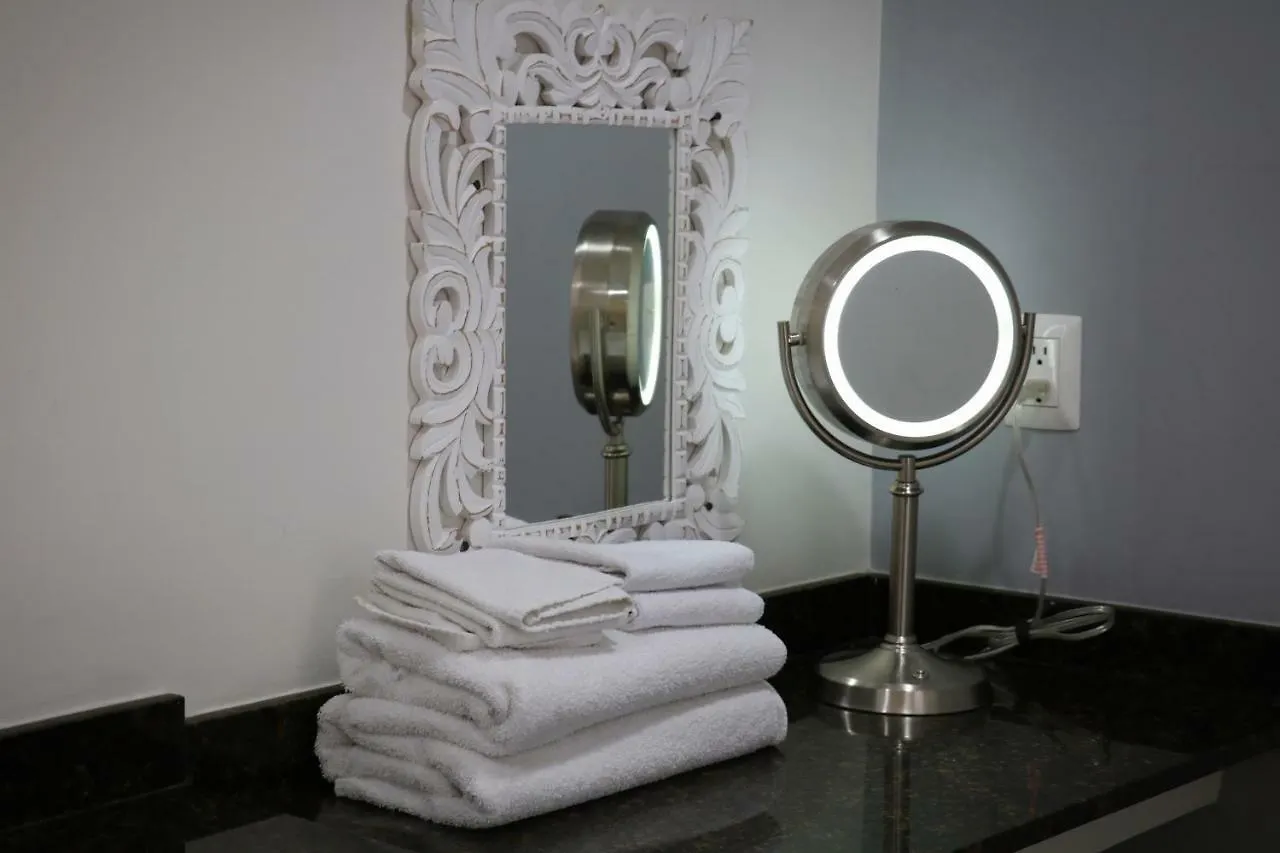 Hotel Suites Bernini Guadalajara