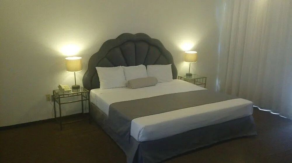 ***  Hotel Suites Bernini Guadalajara Mexico